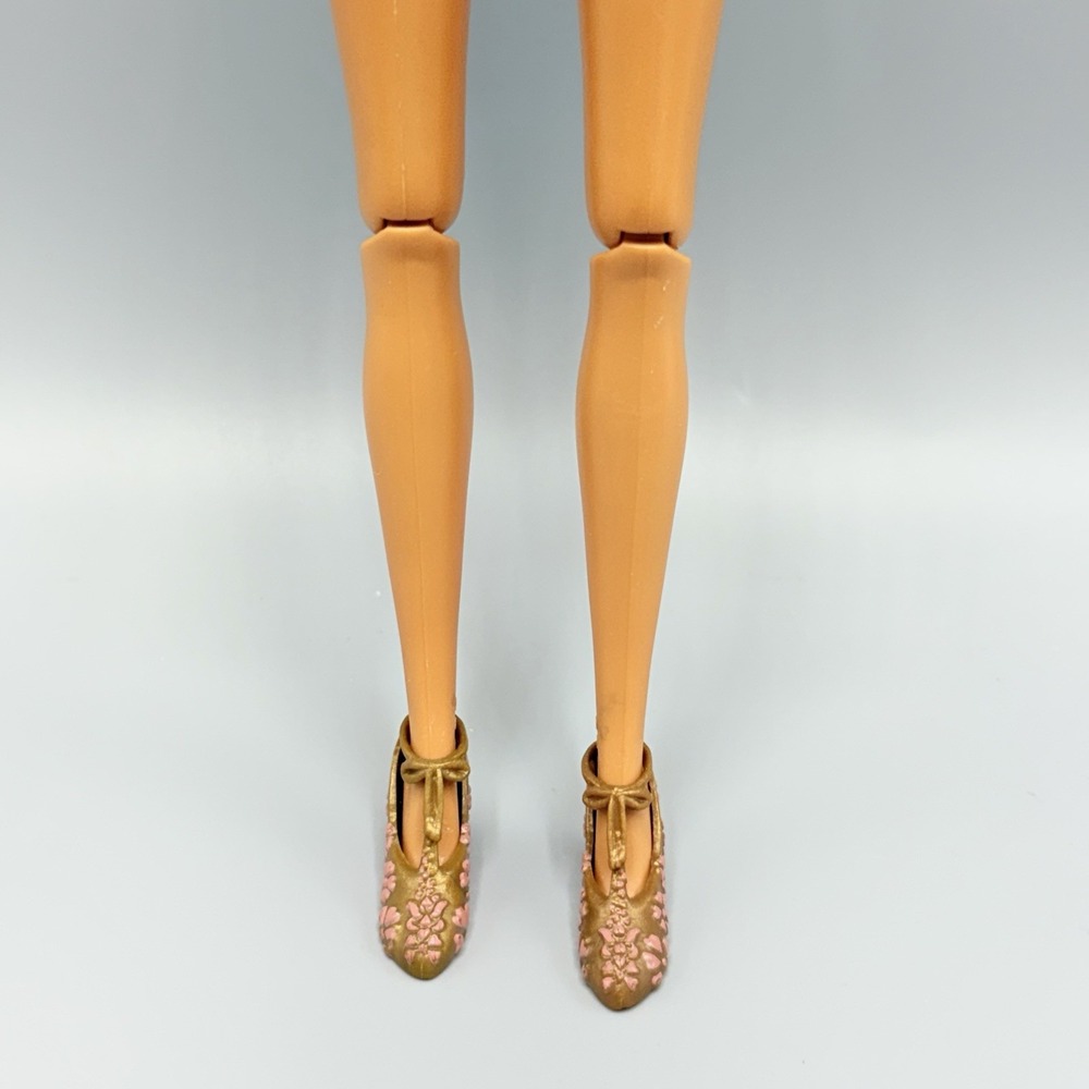 Barbie Fashionistas Artsy Nikki Doll AA Fully Articulated 2009 Nude No Box - Picture 2 of 9